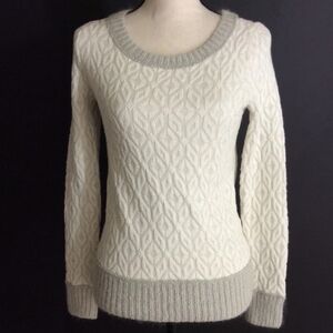 🗽LOFT Grey Crewneck Cable Knit Sweater Size XS